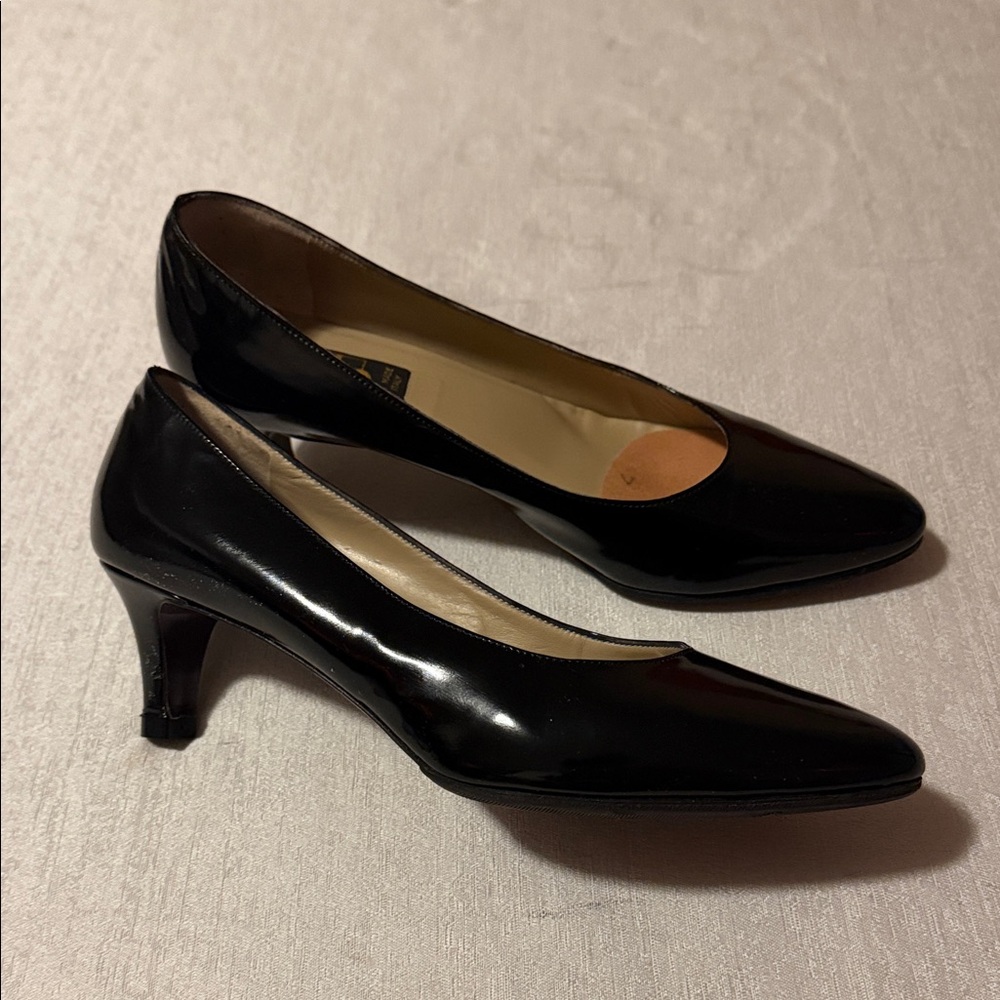 Vintage Galo Italian Hand-crafted Elegant Black Women's Heels Size 38.5 (8-8.5)
